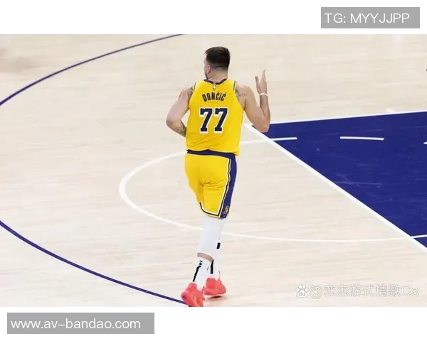 东契奇谈比赛感受艾顿表现出色斯玛特助攻全队表现提升